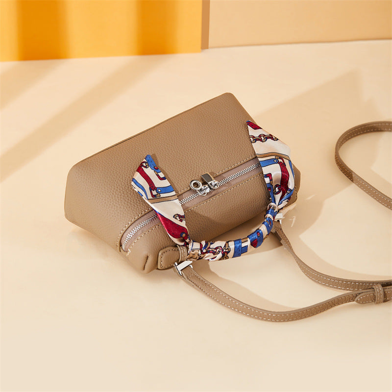 Women's Leather Temperament Lunch Box First Layer Small Square Bags