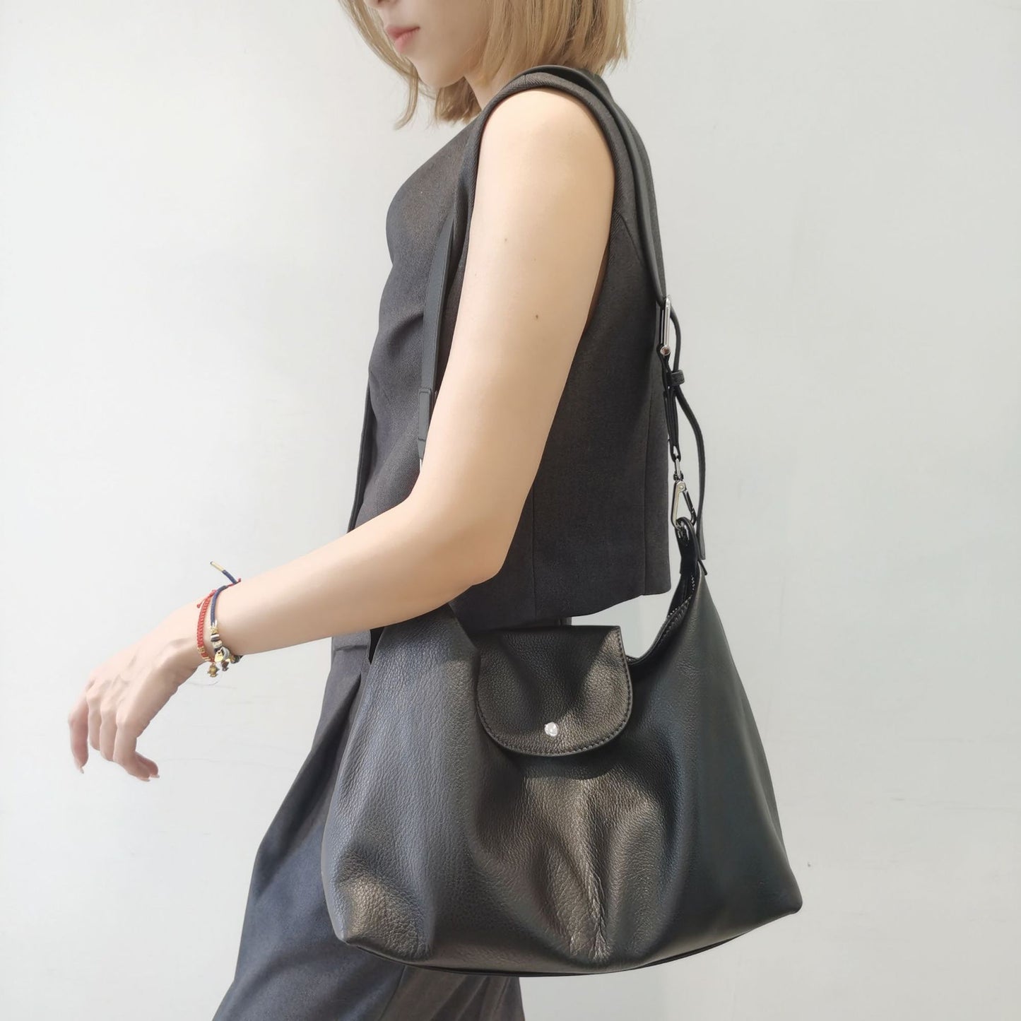 Women's High-grade Underarm Oblique Fashion Large Capacity Dumpling Tote Bags