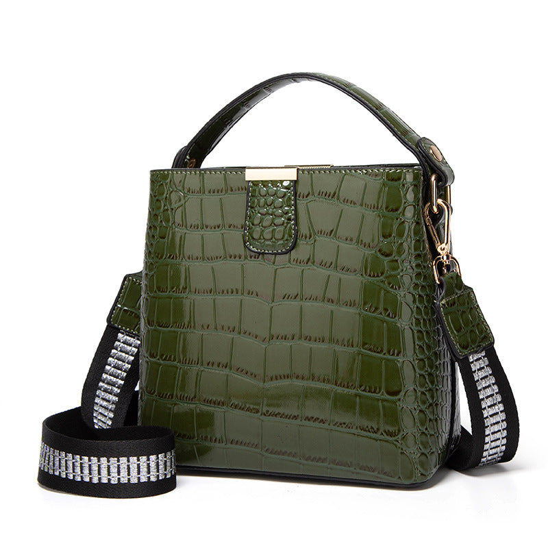 Women's High-grade Fashion Crocodile Pattern Texture Patent Shoulder Bags