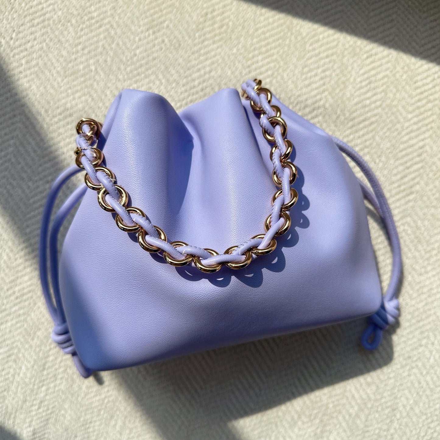 Mi Leather Drawstring Chain Lucky Cloud Bucket Bags