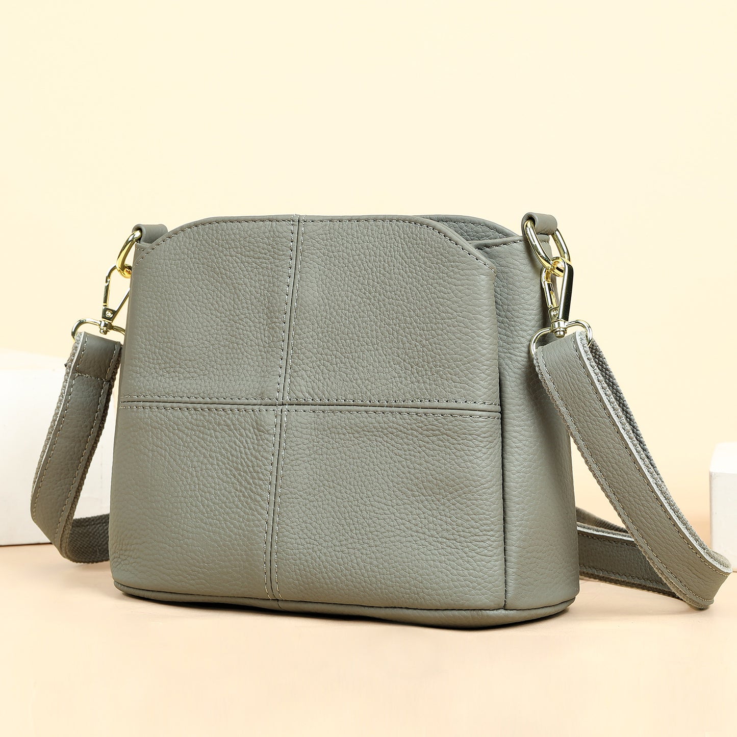 Women's Large Capacity Top Layer Cowhide Leather Crossbody Bags