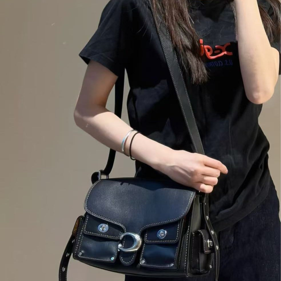 Slouchy Innovative Classy Retro Flip Motorcycle Bags