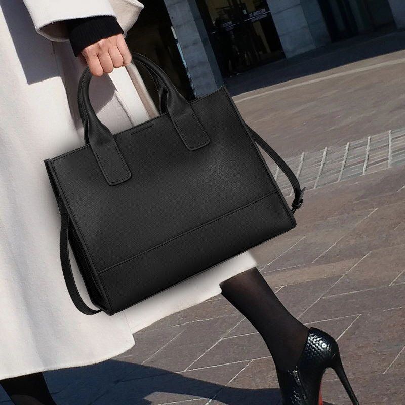 Women's Large Capacity For Commuter Fashionable Elegant Handbags
