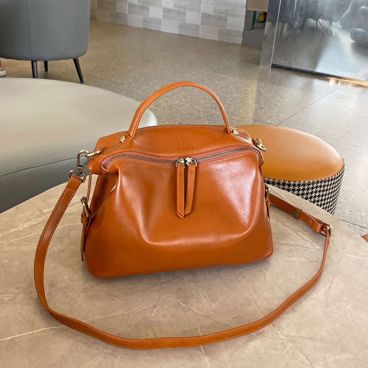 Women's Vegetable Tanned Leather Cowhide Minority Simple Zipper Dumpling Crossbody Bags