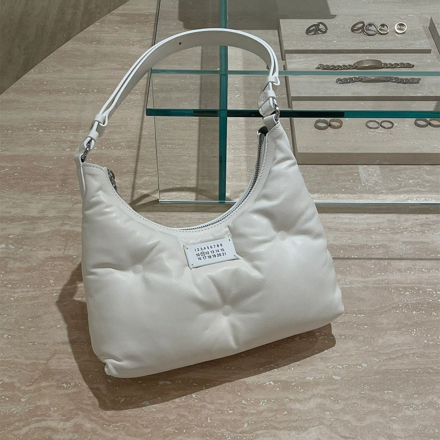 Genuine Leather Fashionable Sheepskin Underarm Size Shoulder Bags