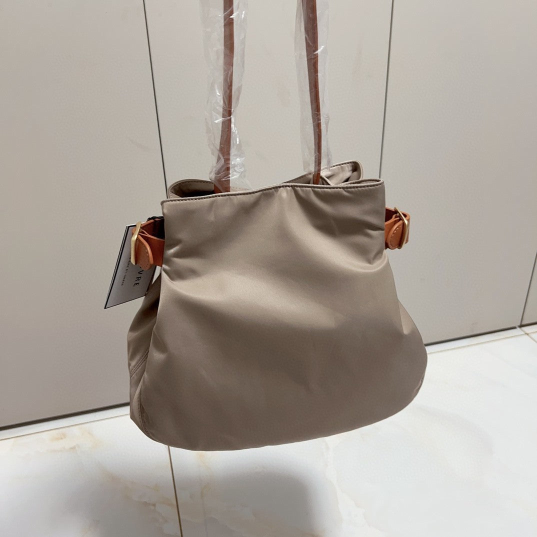Women's Simple Style Minority Fashion Large Capacity Bags