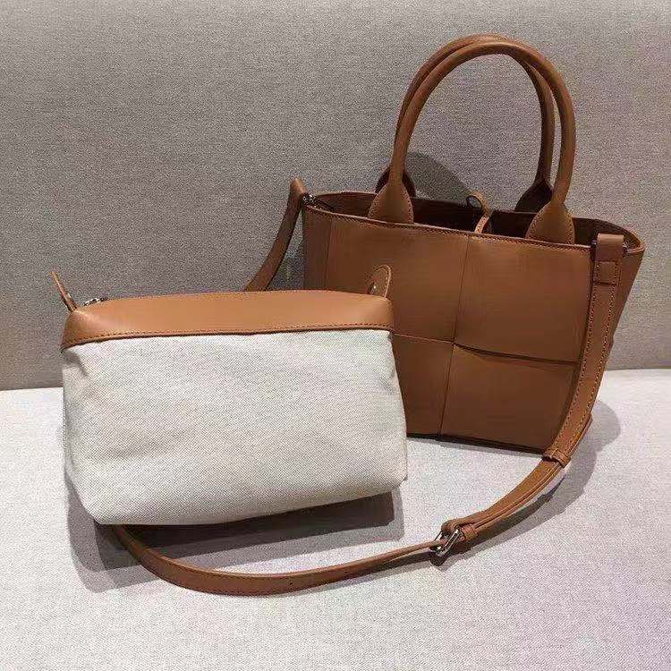 Early Spring Fashion Large Capacity Zipper Bags