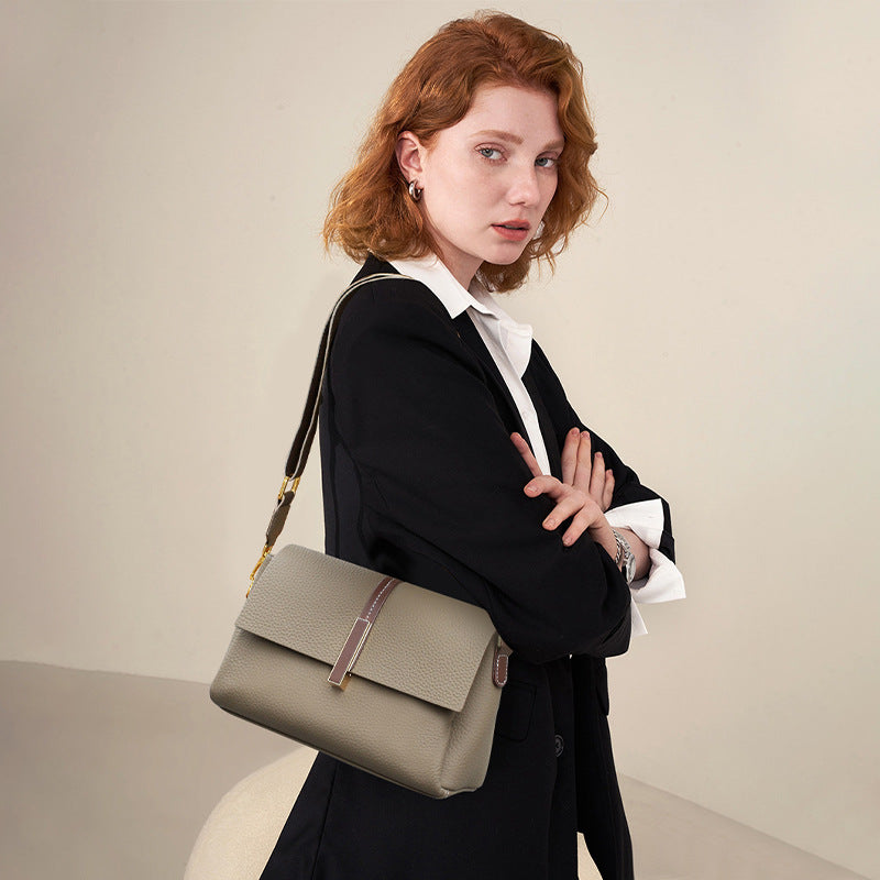 Women's High-grade Large Capacity Fashion First Layer Small Square Bags