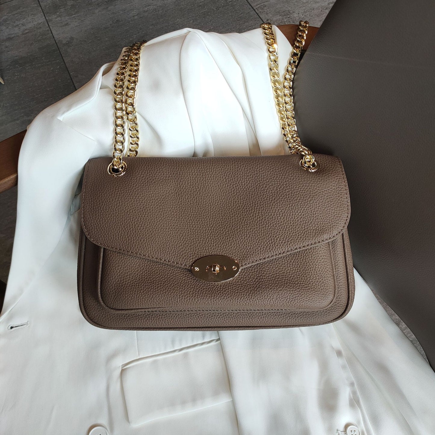 Women's Chain Design Premium Leather Portable Underarm Shoulder Bags