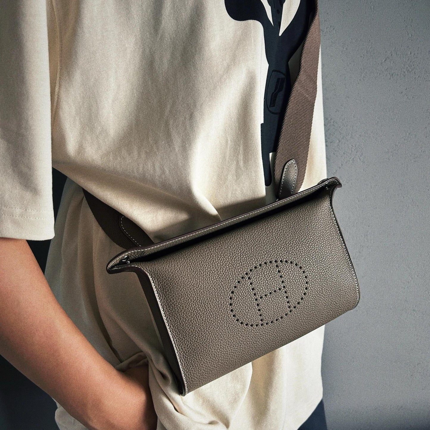 Women's & Men's & First Layer Cowhide Dinner Plate Bags