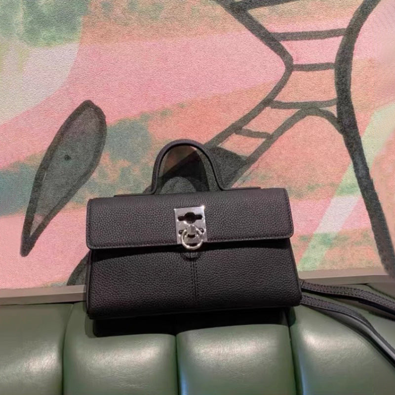 Light Luxury Size Portable Classic Cowhide Shoulder Bags