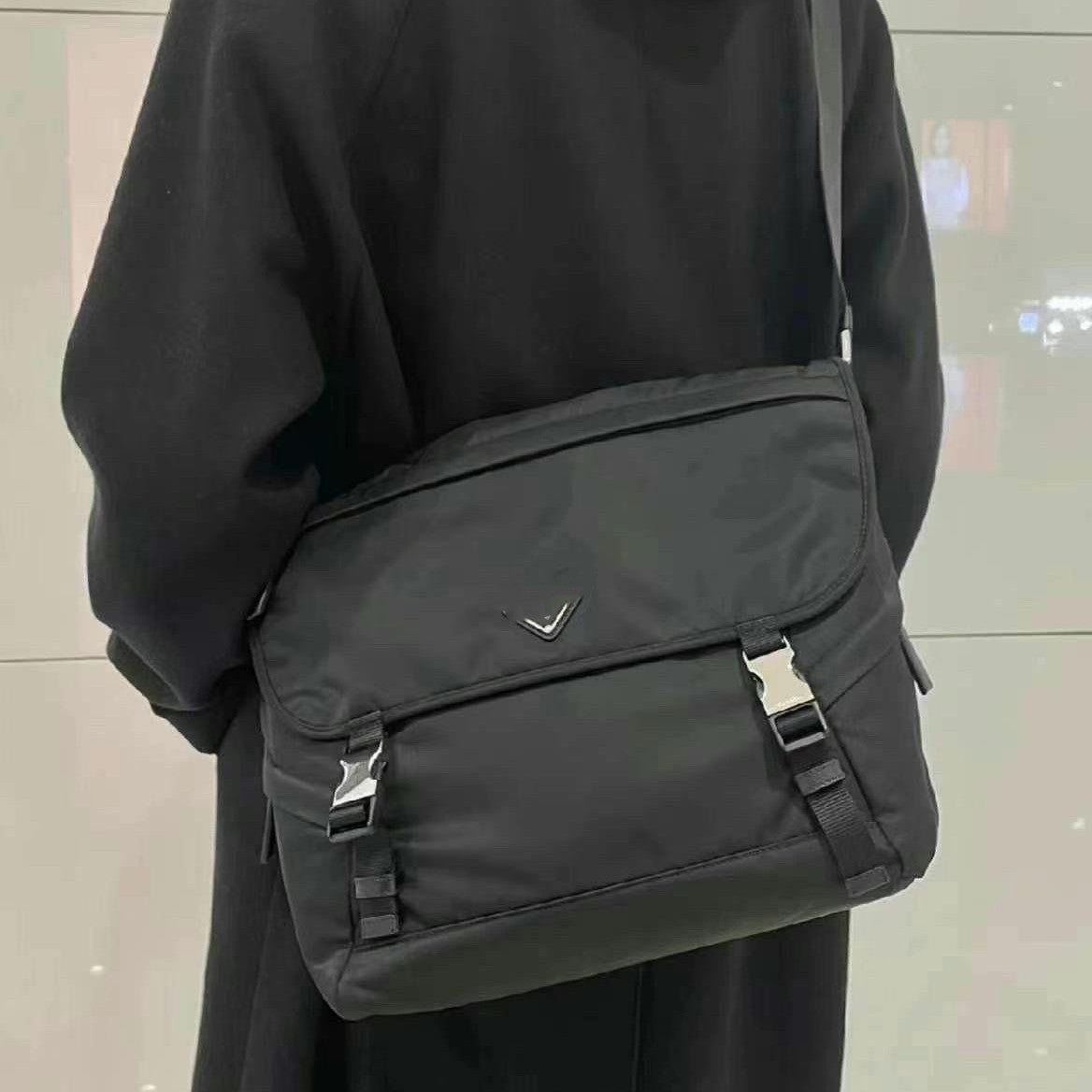Men's P Flip Nylon Parachute Waterproof Large Men's Messenger Bags