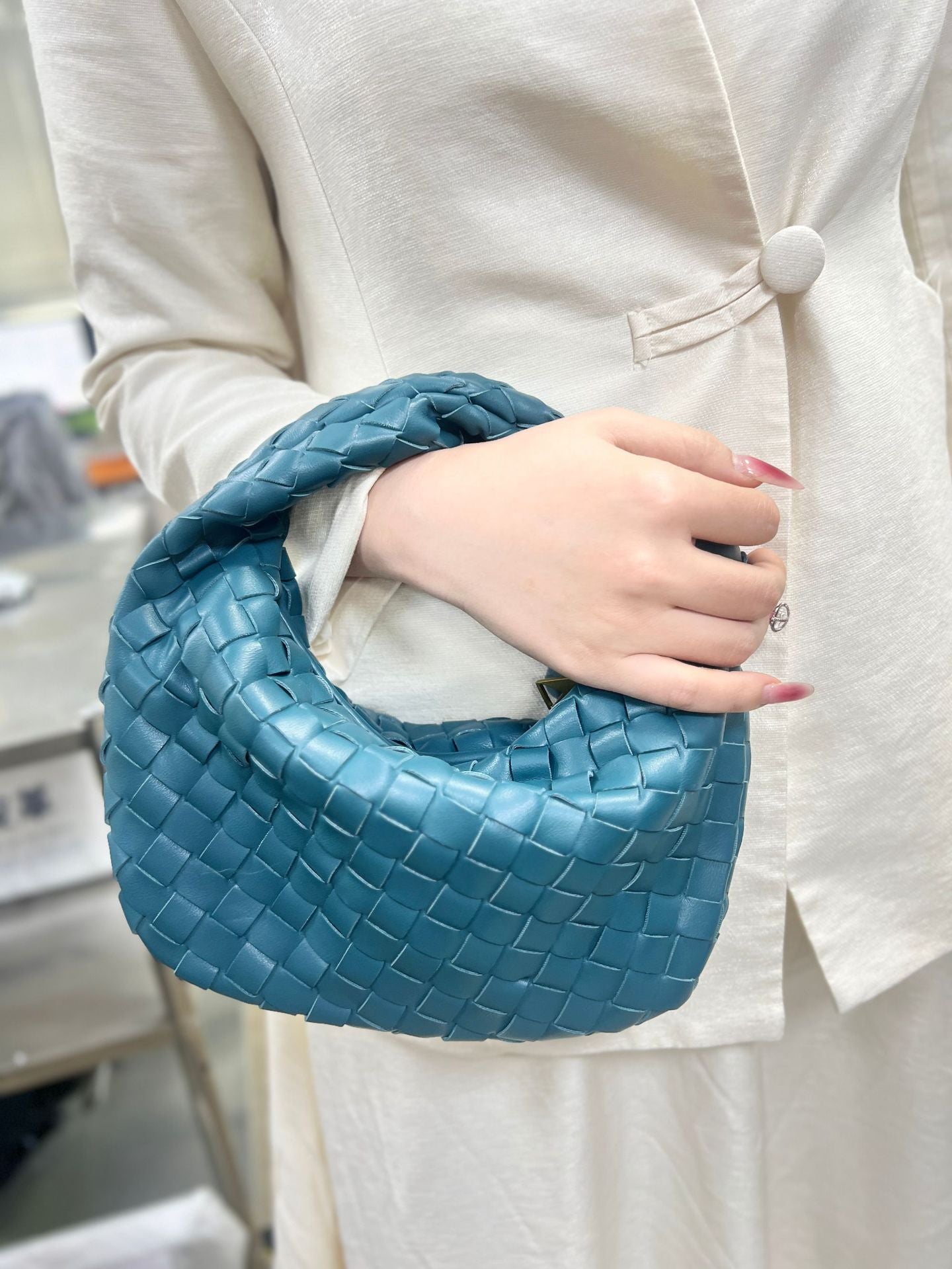 Woven Portable Croissant One Dumpling Price Handbags