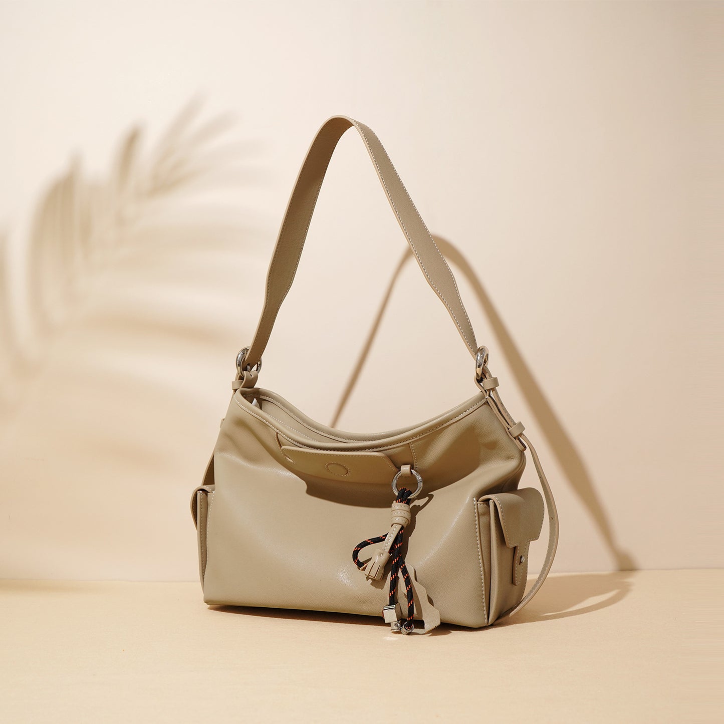Cowhide High-grade Idle Style Soft Leather Tote Bags