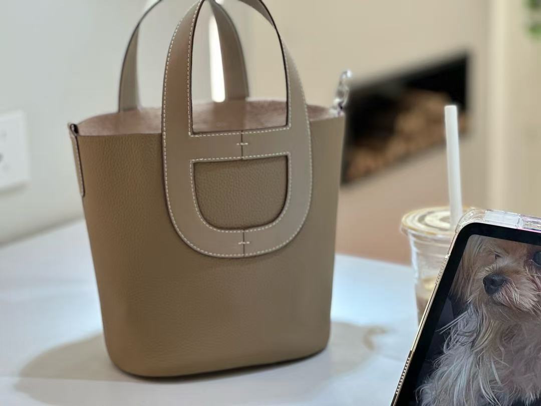 Women's Nose Vegetable Basket Layer Cowhide Large Handbags