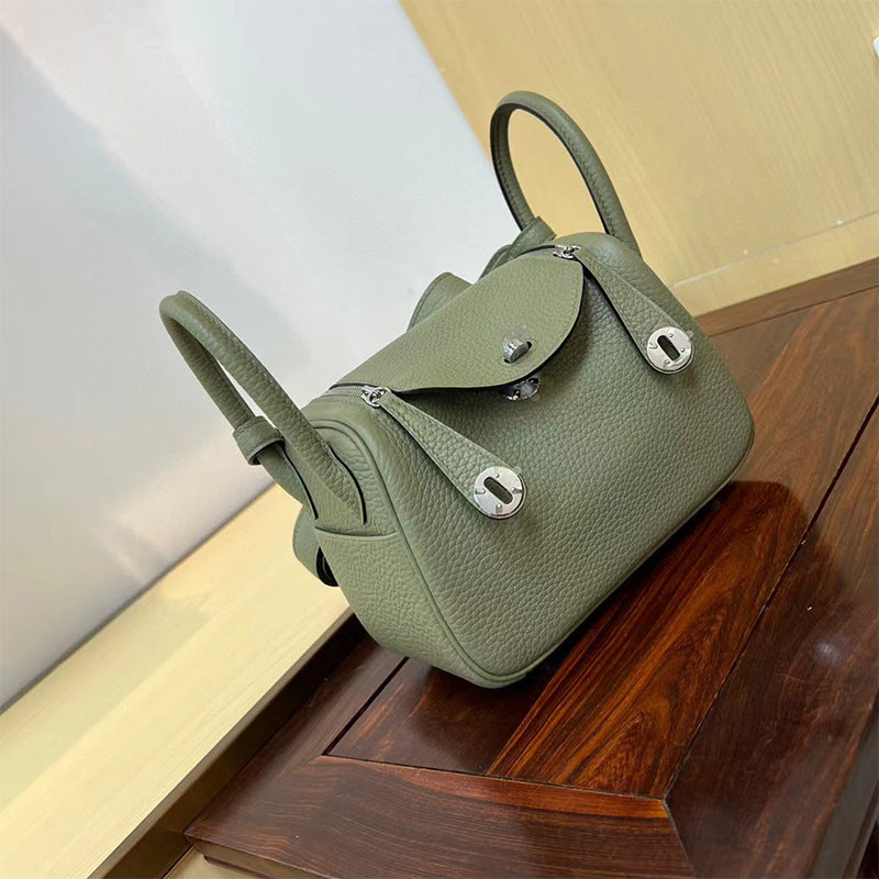 Women's Imported Cowhide Wax Line Lindy Doctor Shoulder Bags