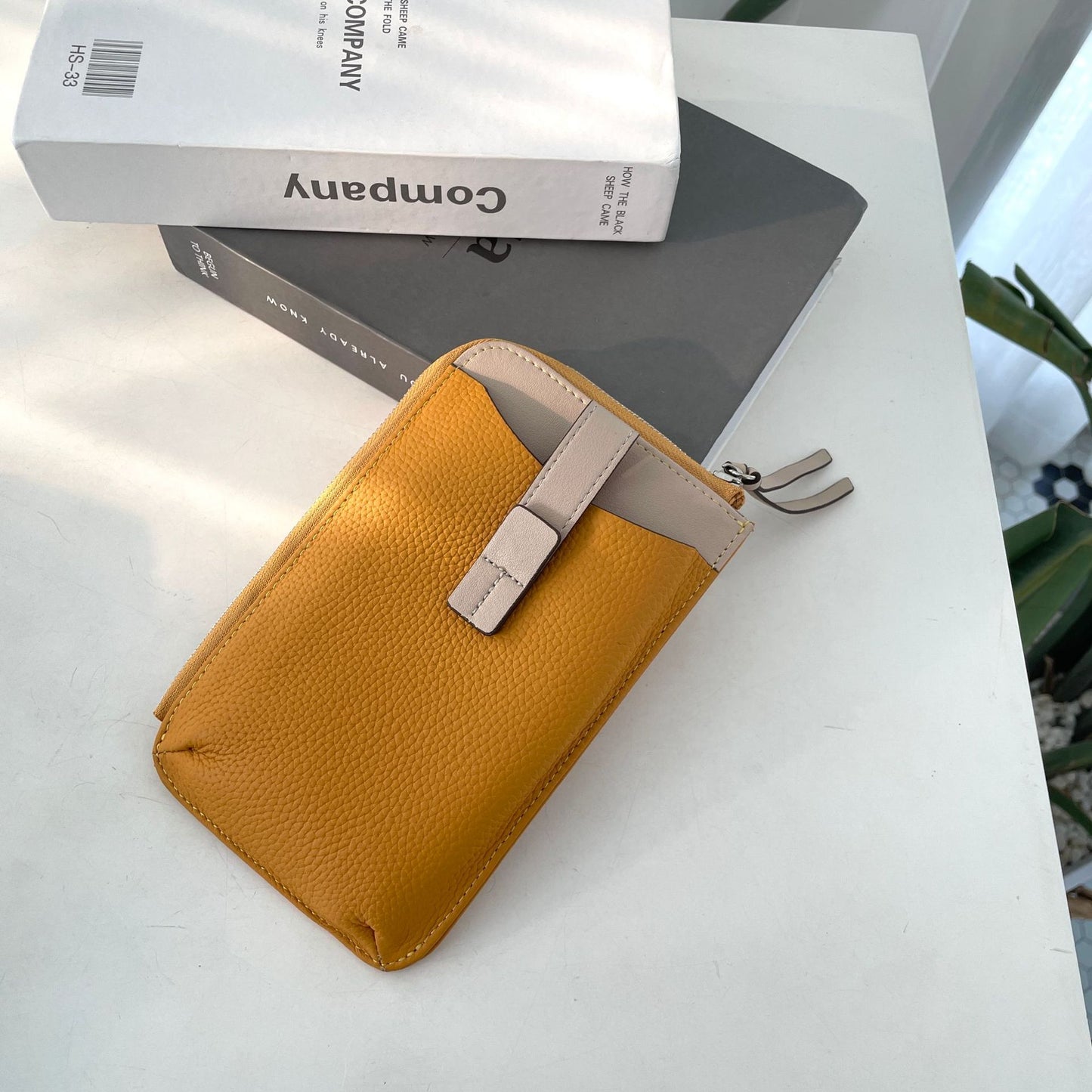 Women's Contrast Color Top Layer Leather Mini Lychee Pattern Phone Bags