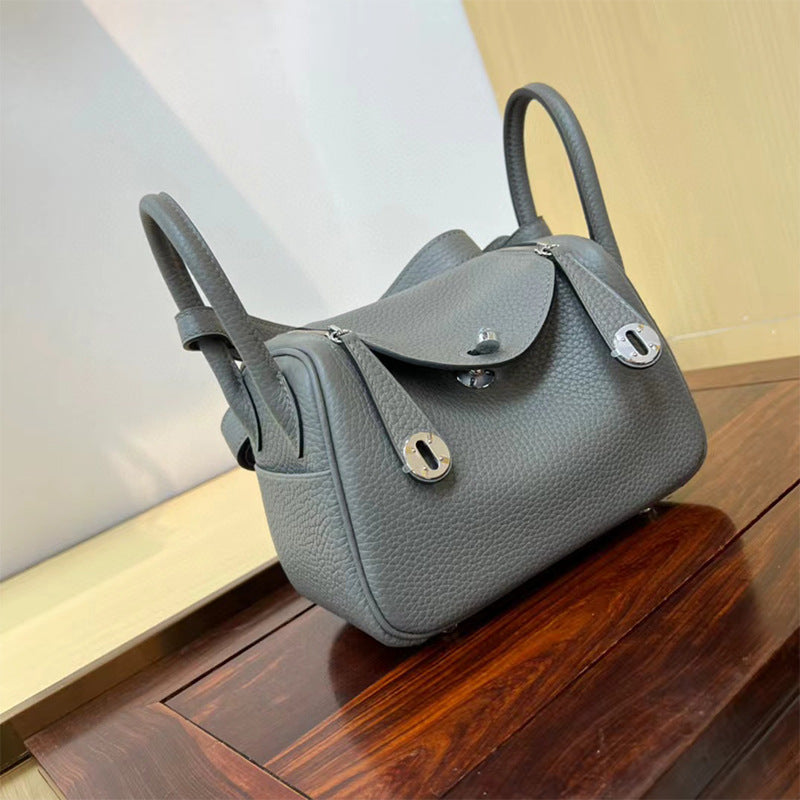 Women's Imported Cowhide Wax Line Lindy Doctor Shoulder Bags