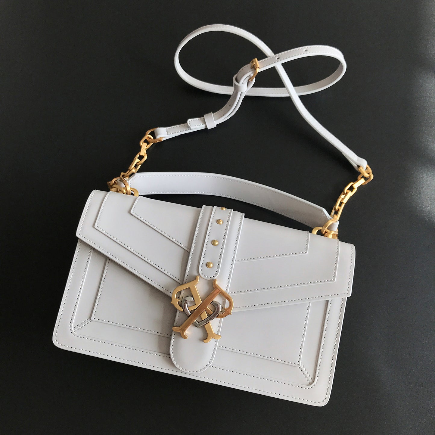 Women's Mini Swallow Sheepskin Chain Wine God Shoulder Bags