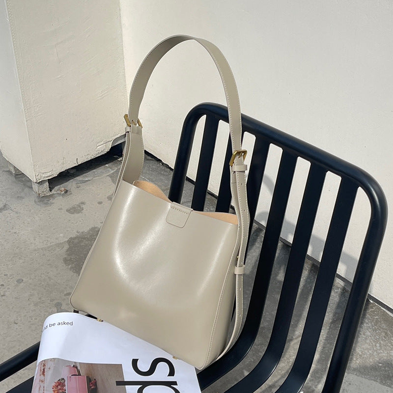 Women's High-grade Exquisite Leather Large Capacity Cowhide Bucket Bags