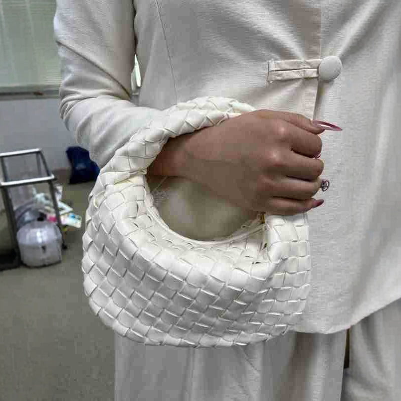 Woven Portable Croissant One Dumpling Price Handbags