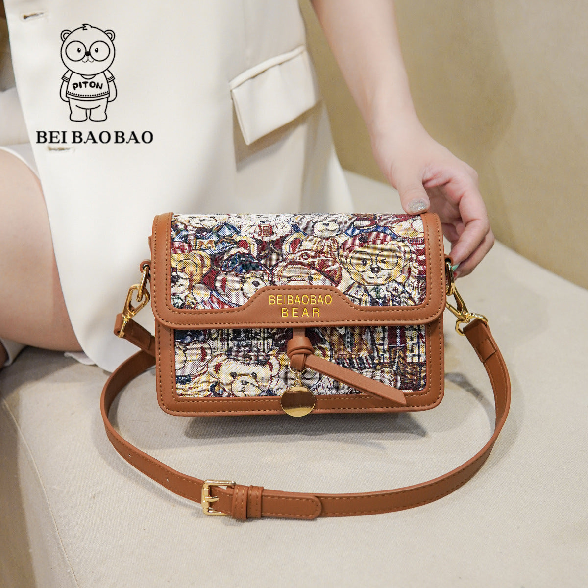 Women's Classic Source Canvas Fashion Design Crossbody Bags