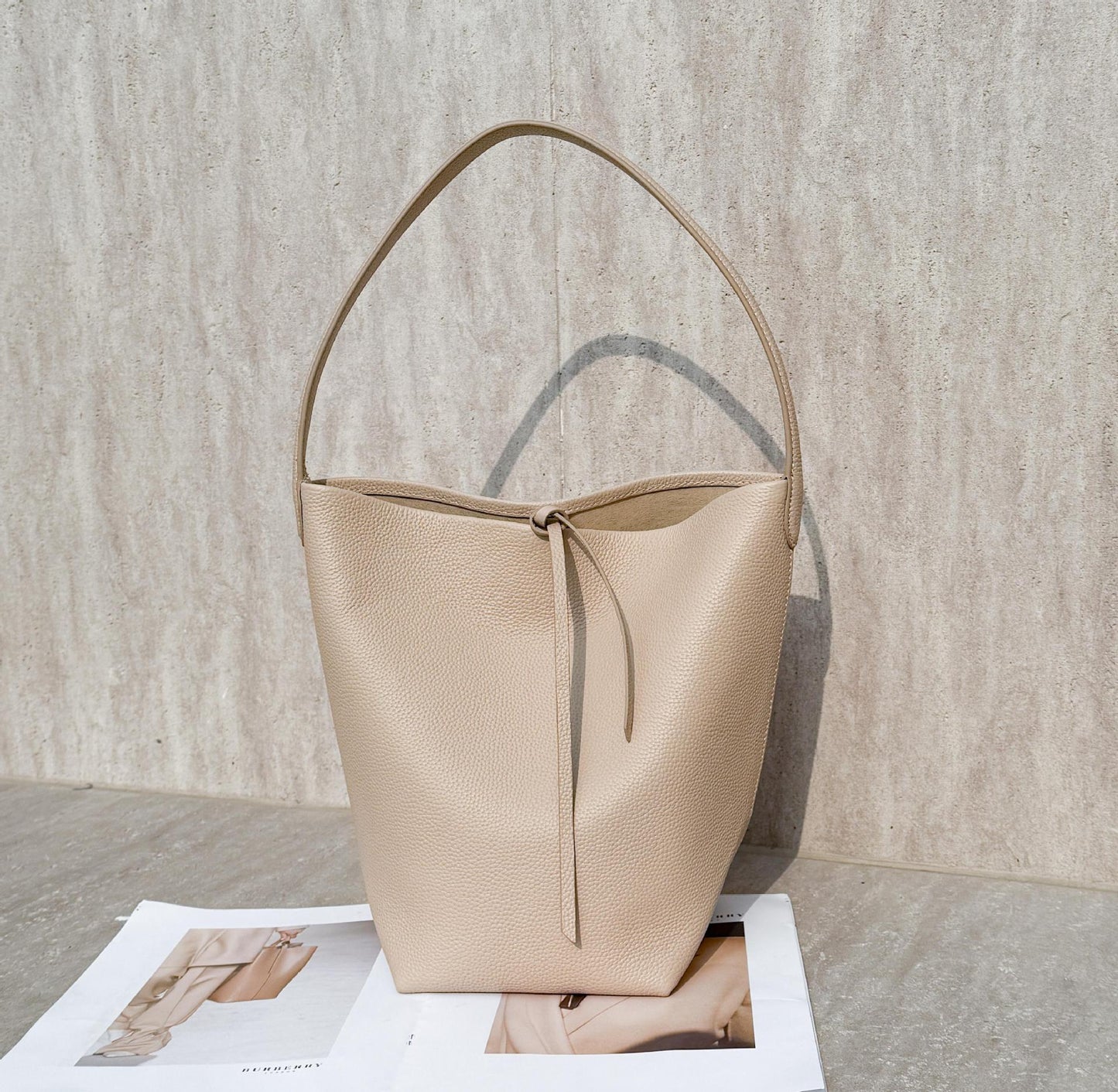 Women's First Layer Cowhide Niche High-grade Large Shoulder Bags