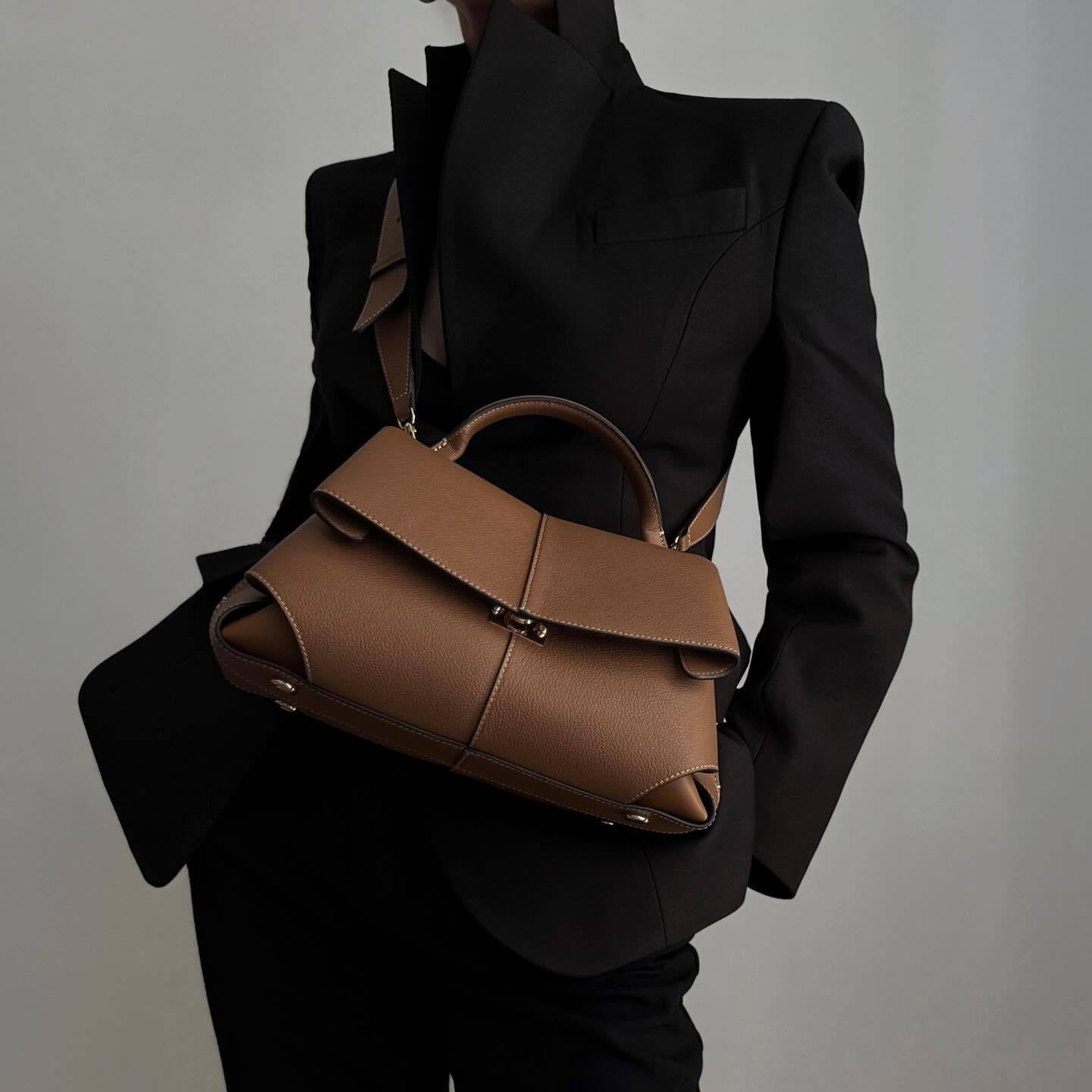 Women's Attractive French Niche High-grade Leather Bucket Bags