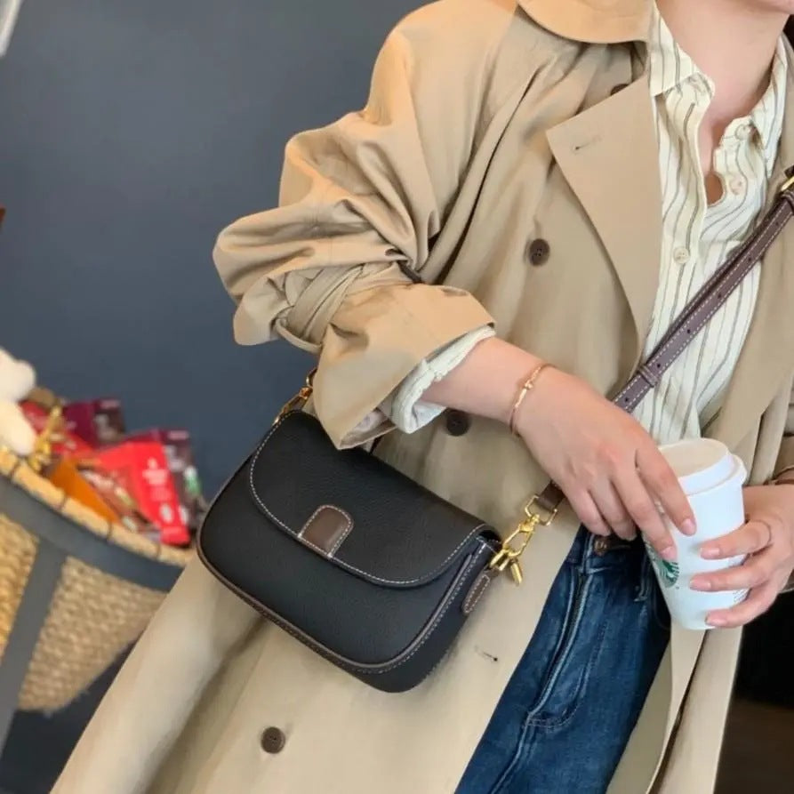 Women's Cowhide Elegant Niche Lightweight Genuine Leather Bags