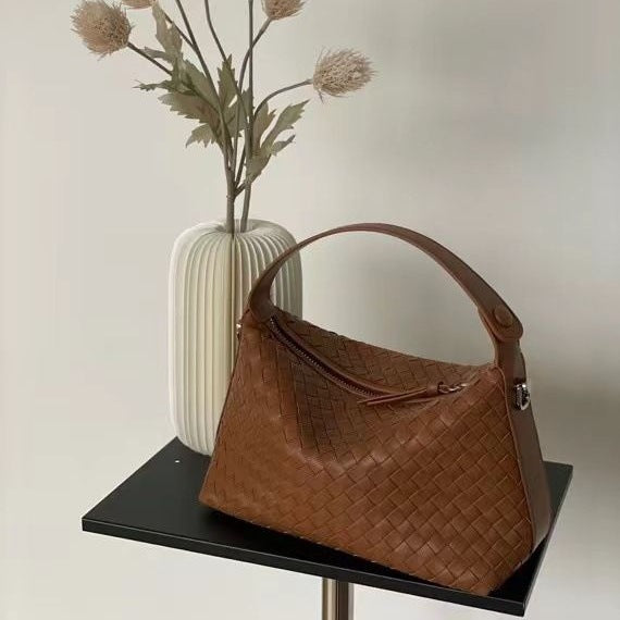 Women's Handmade Genuine Leather Woven Underarm Chain Crossbody Bags