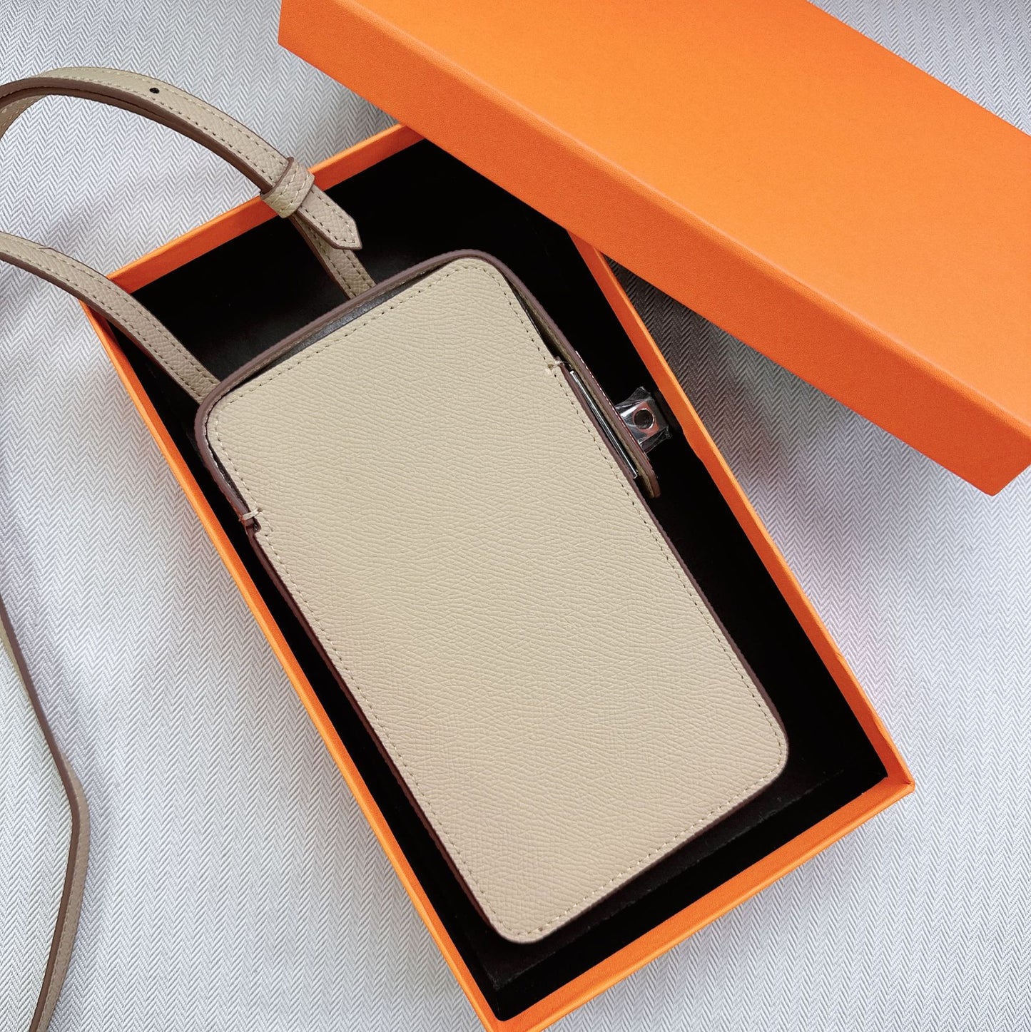 Genuine Leather Palm Pattern Mobile High-grade Phone Bags