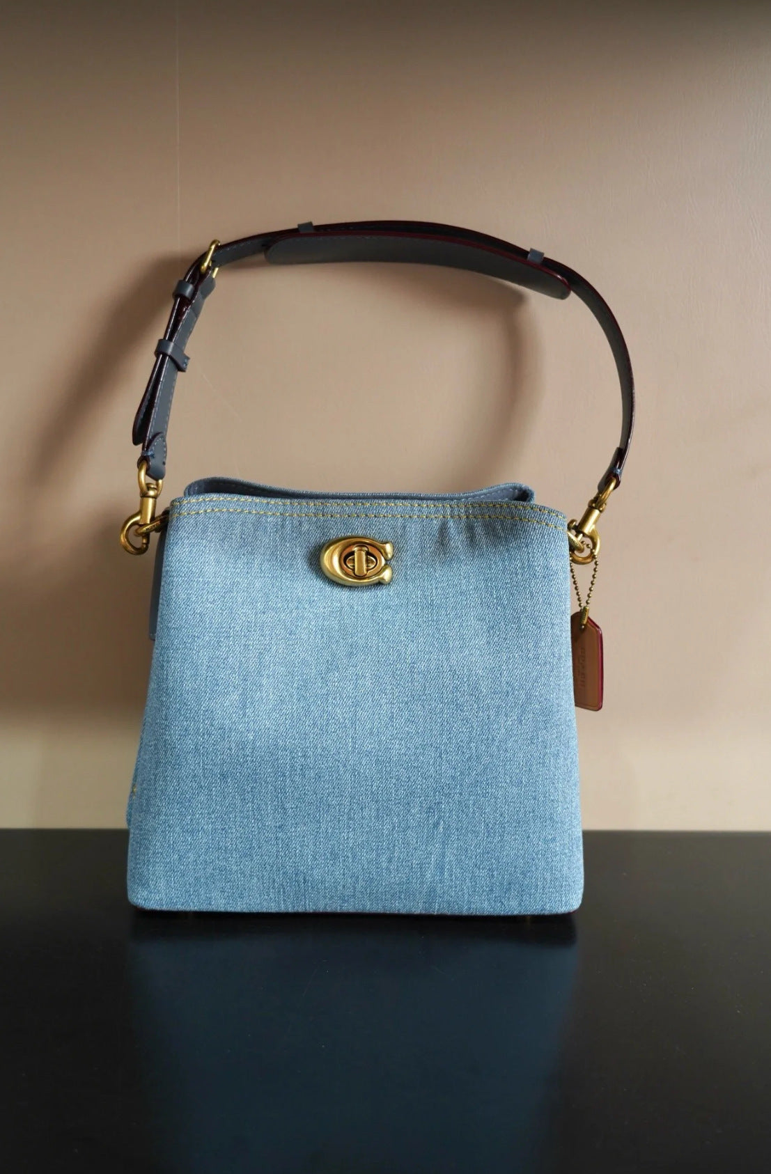 Women's Spring Classic Presbyopic Commuting Fashion Portable Bags