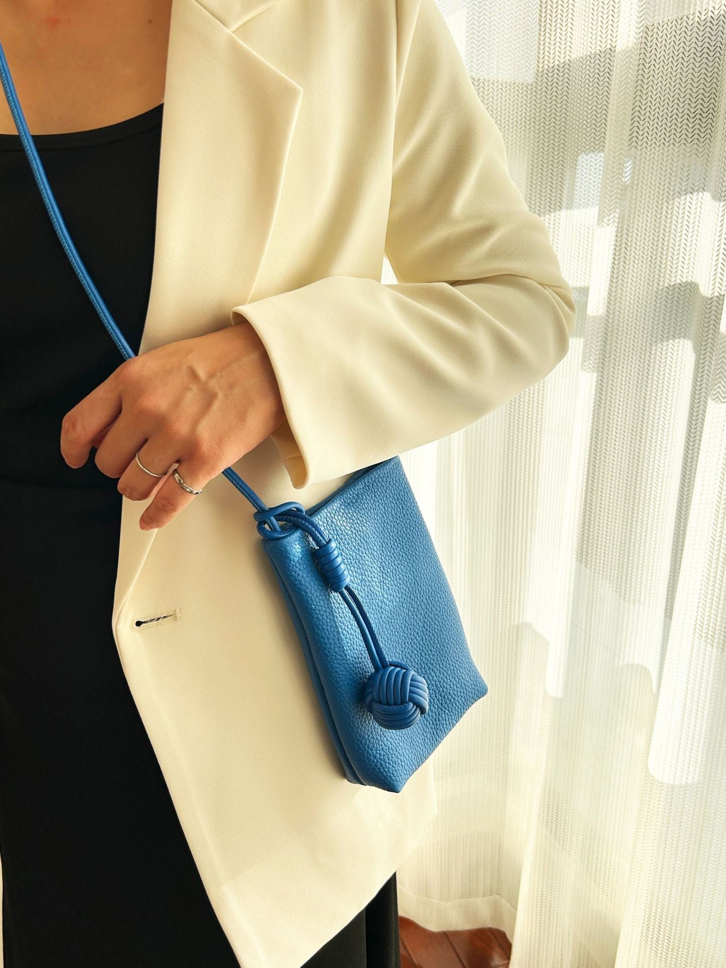 Women's Woven Ball Vertical Soft Cowhide Mini Phone Bags
