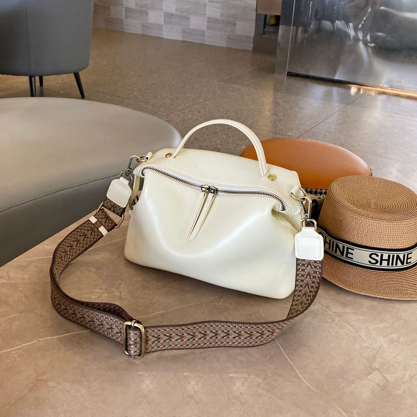 Women's Vegetable Tanned Leather Cowhide Minority Simple Zipper Dumpling Crossbody Bags