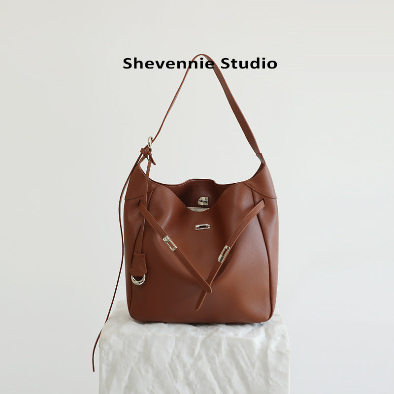 Long-term Practical Cowhide Large Capacity Underarm Bucket Bags
