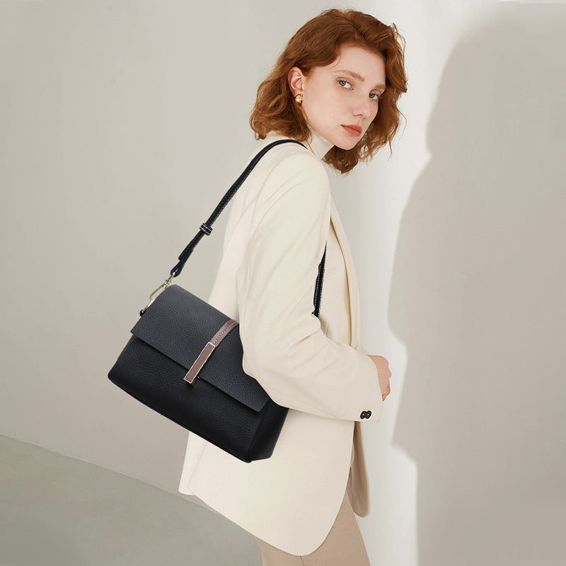 Women's High-grade Large Capacity Fashion First Layer Small Square Bags