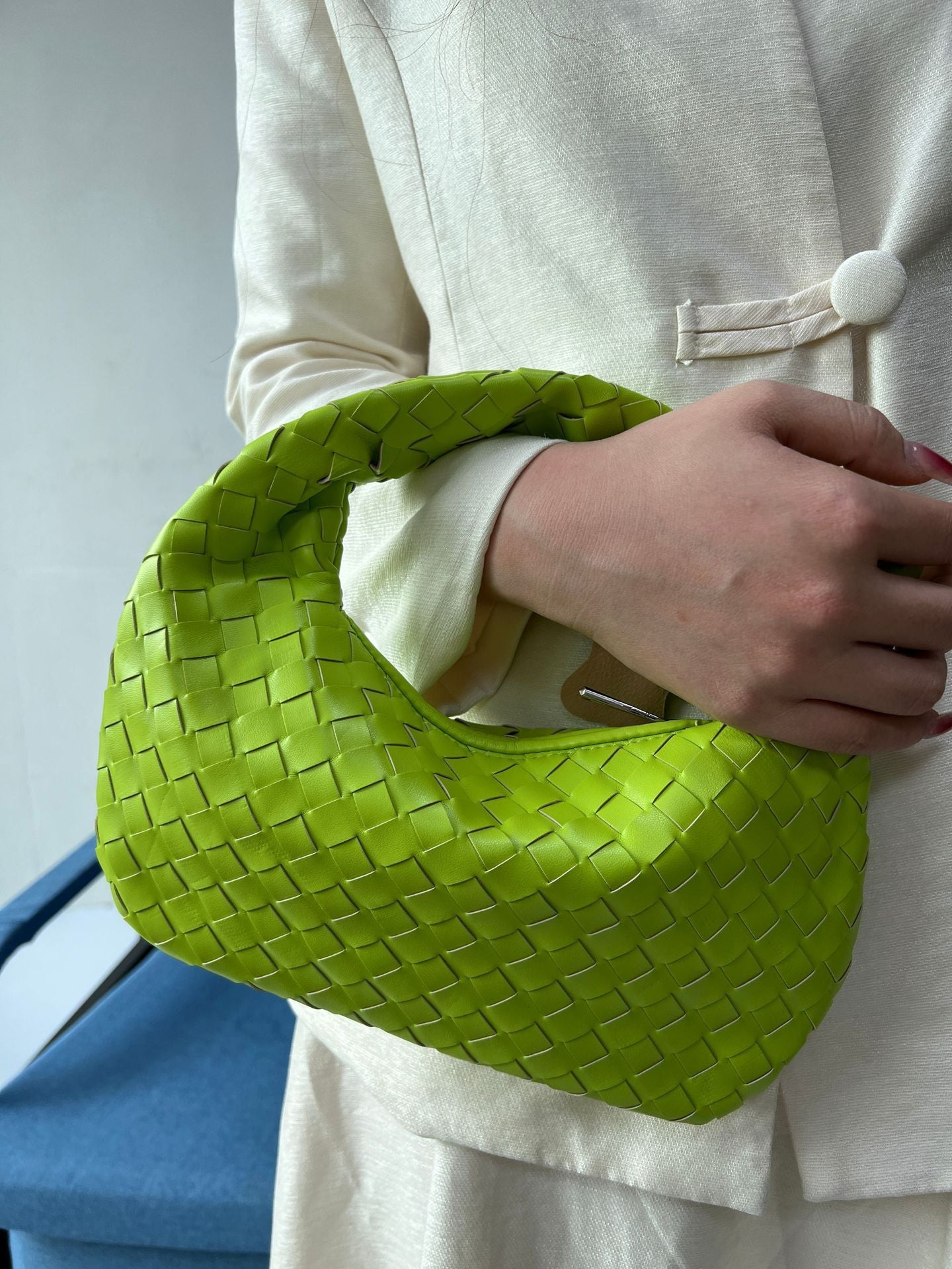 Elegant New Handmade Horn Portable Dumplings Handbags