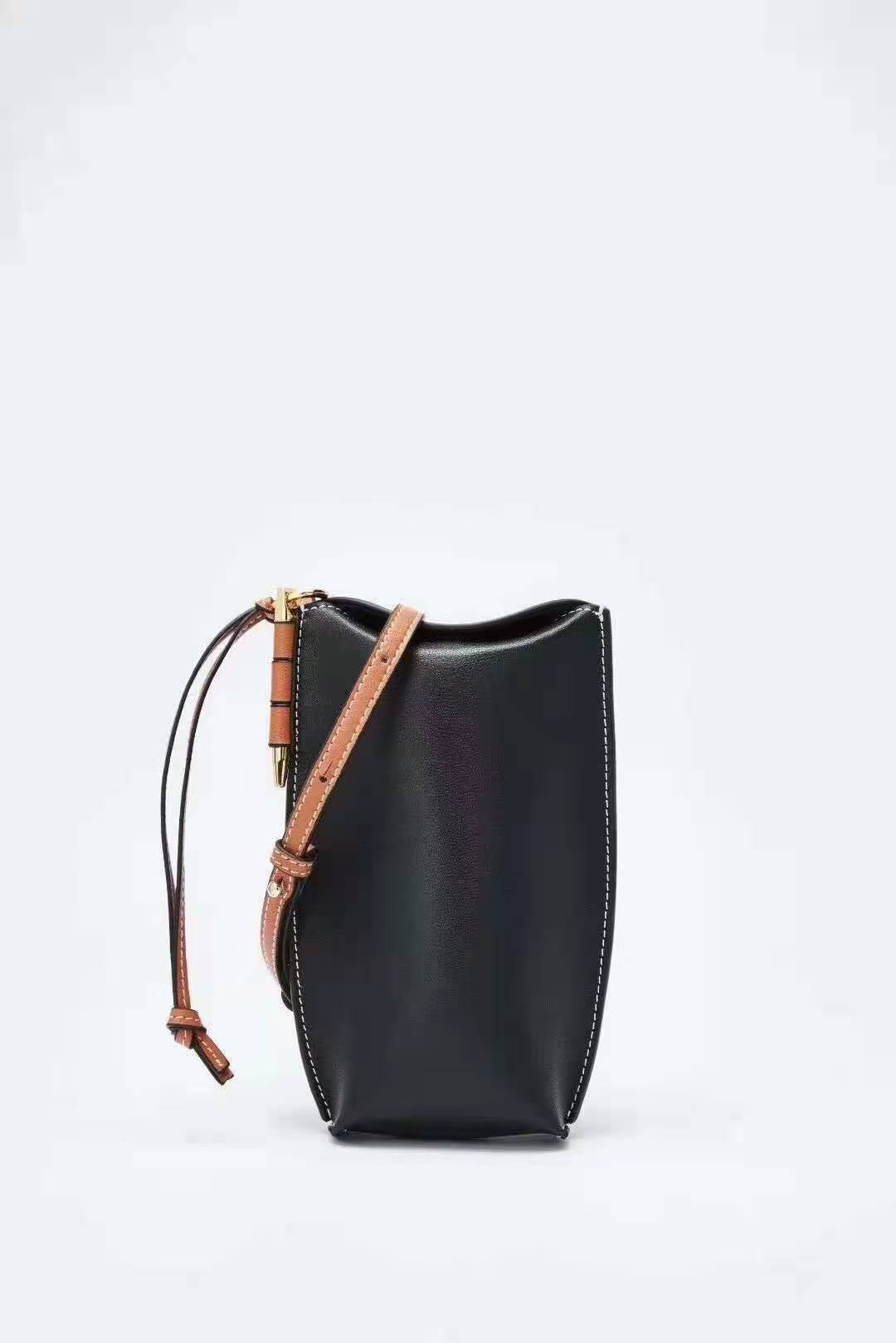 Women's Beautiful Mobile Fashion Genuine Leather Phone Bags