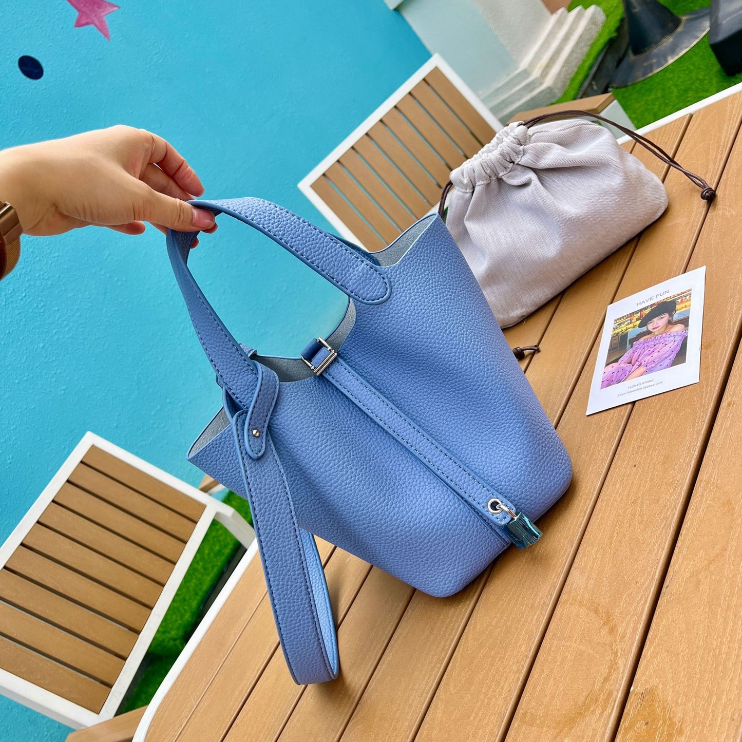 Women's Vegetable Basket Artificial Leather Textured Liner Handbags