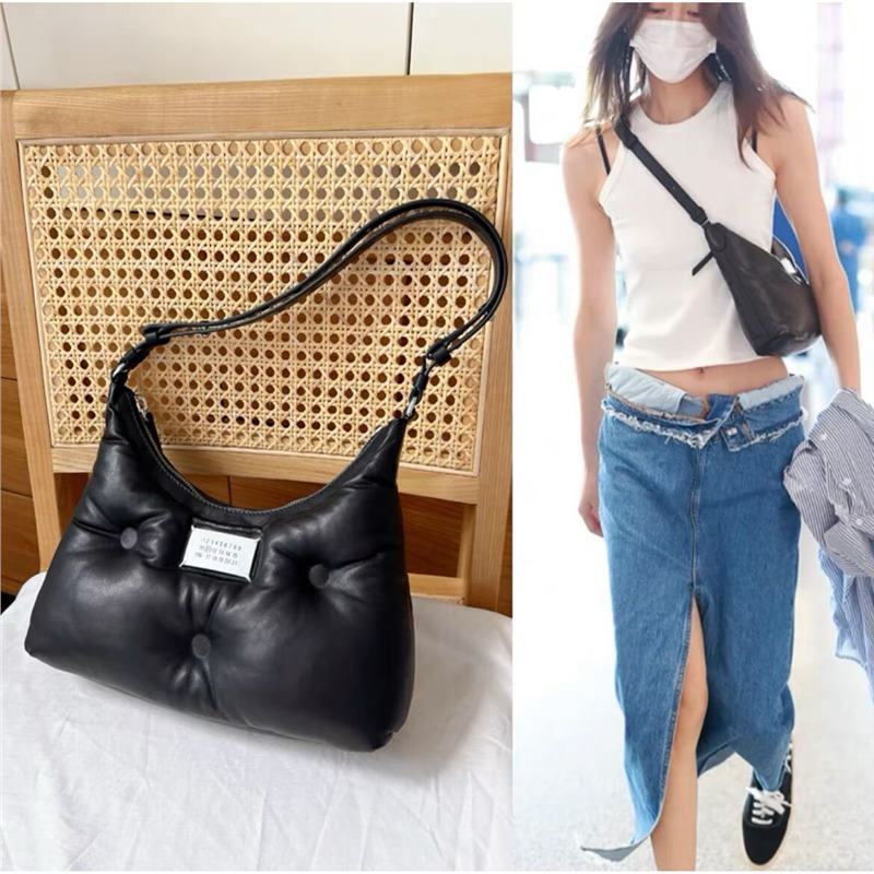 Genuine Leather Fashionable Sheepskin Underarm Size Shoulder Bags