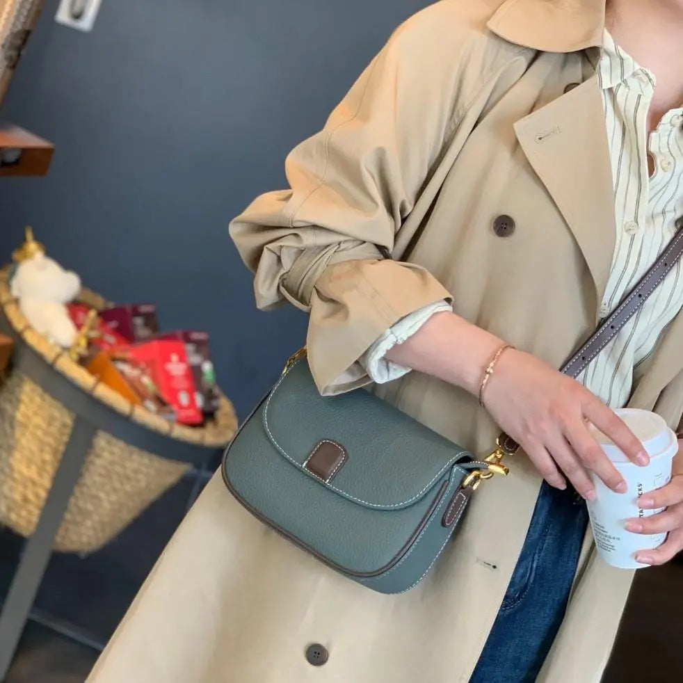 Women's Cowhide Elegant Niche Lightweight Genuine Leather Bags