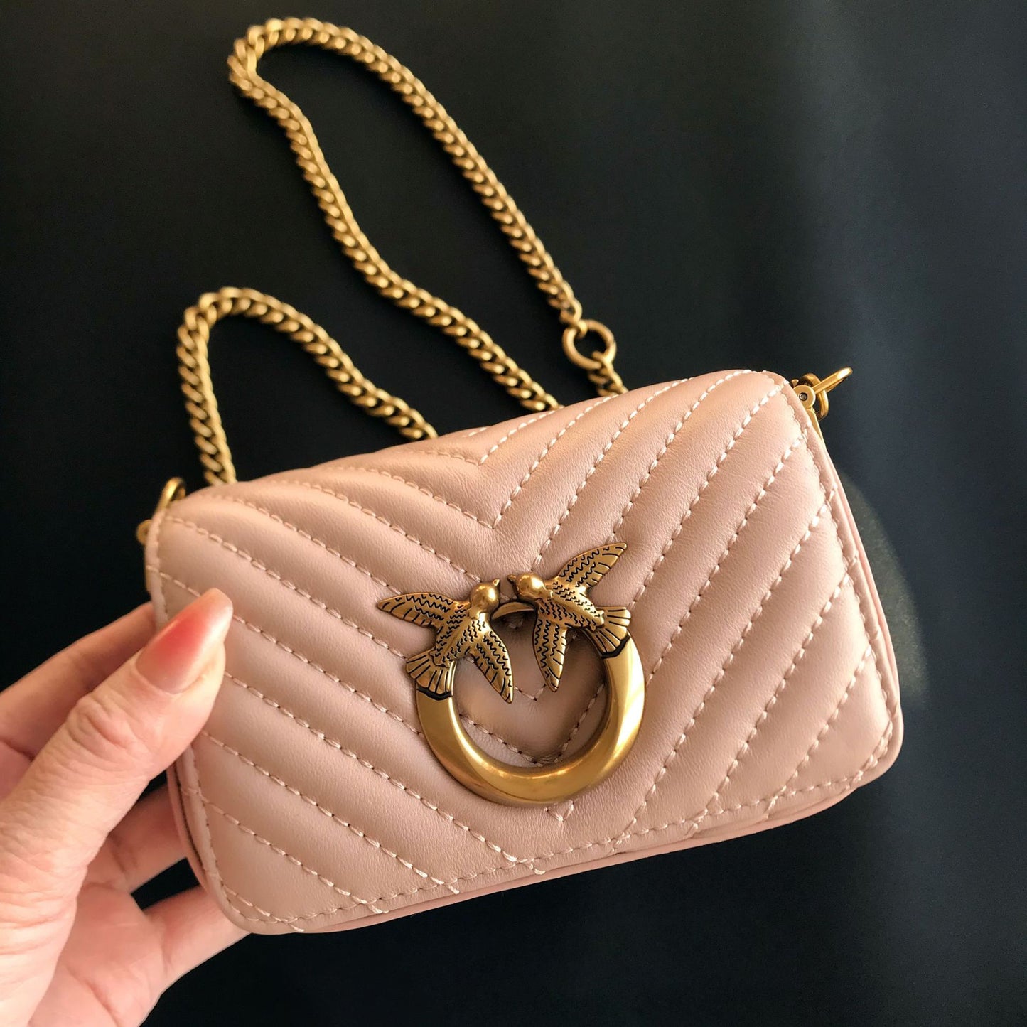 Women's Mini Swallow Sheepskin Chain Wine God Shoulder Bags