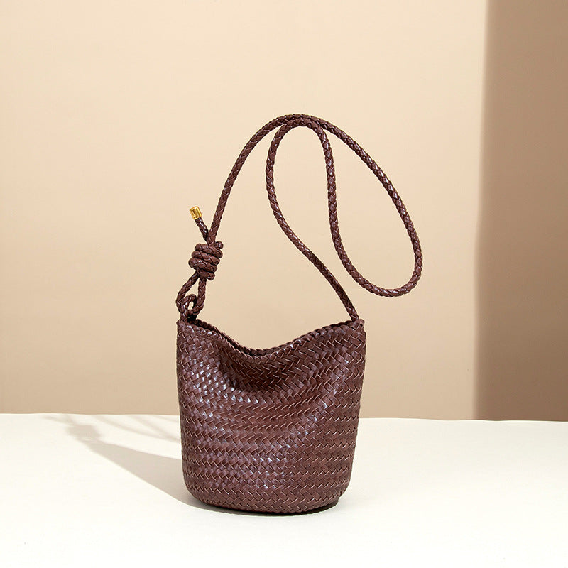 Women's French Style Retro Hand-woven Large Capacity Bucket Bags