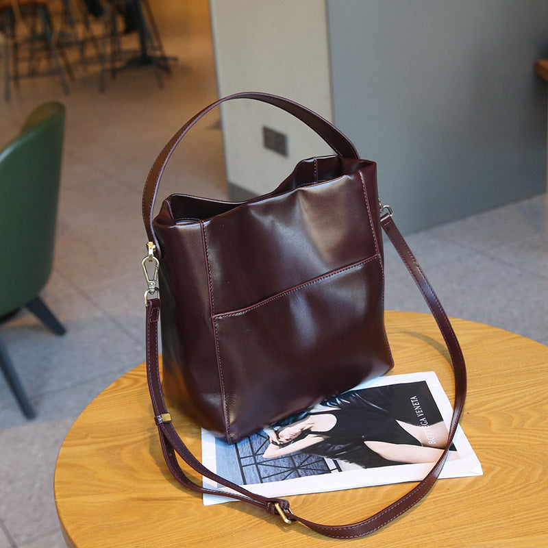 Women's Design First Layer Oil Wax Cowhide Tote Bags
