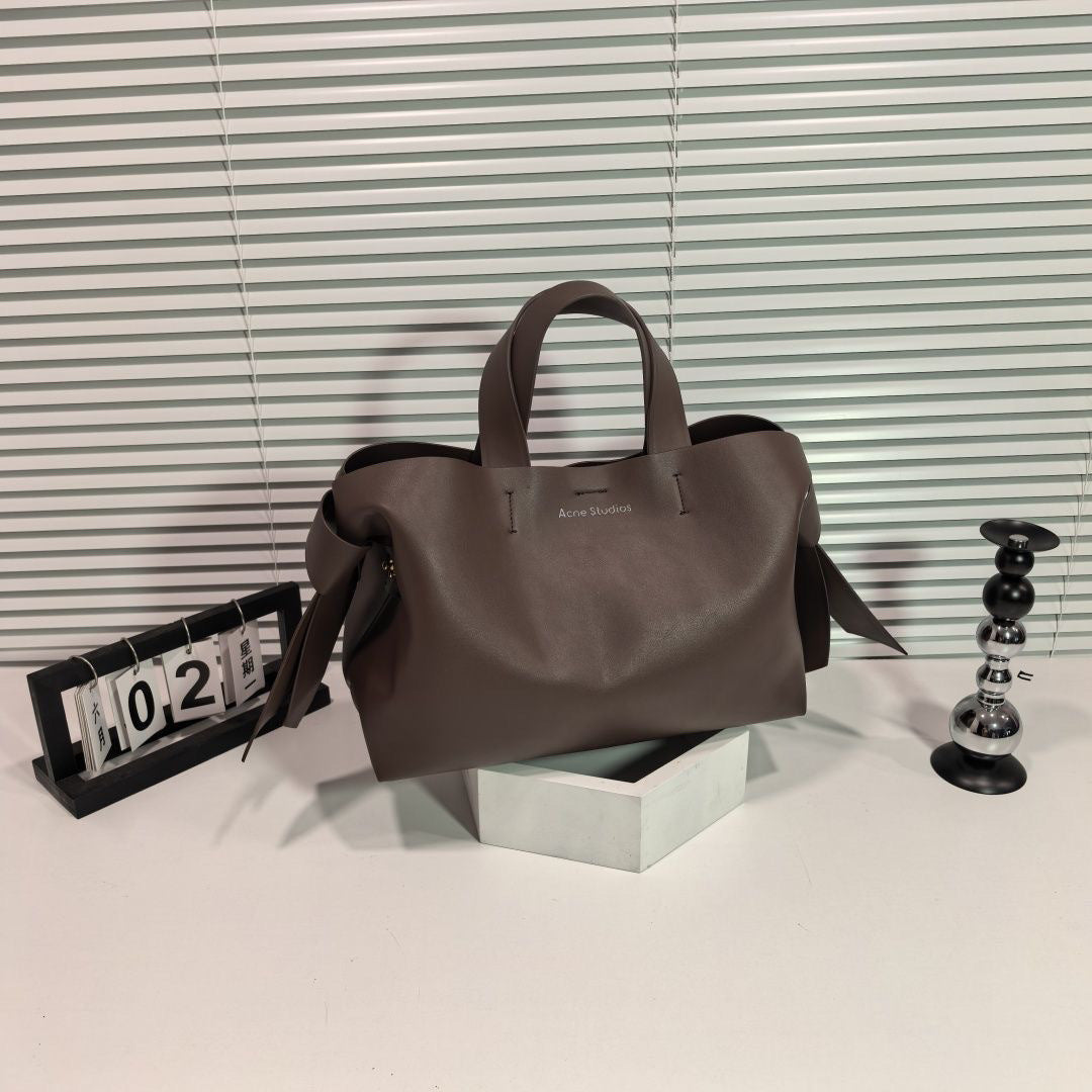 Women's Unique Genuine Leather High-grade Design Bucket Bags