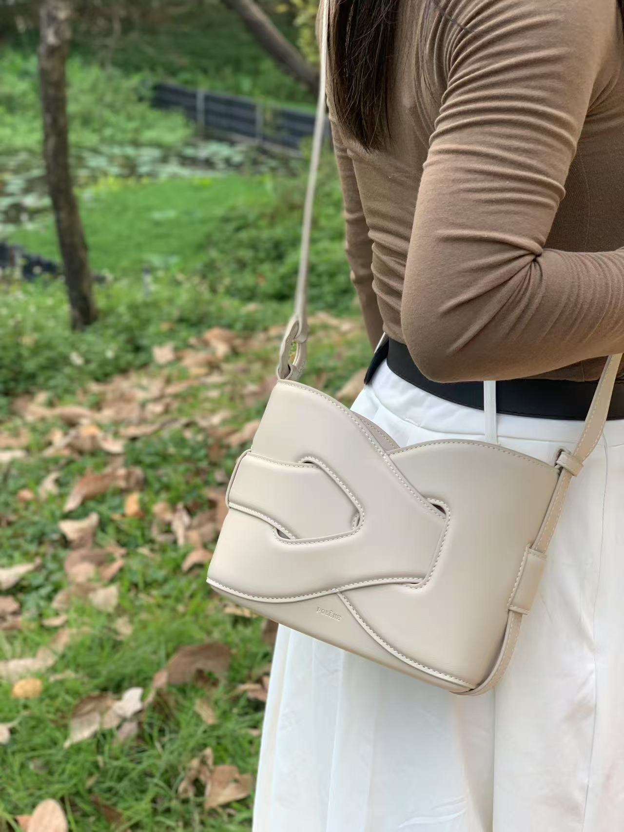 Women's Quality Design Leather Interwoven Portable Handbags