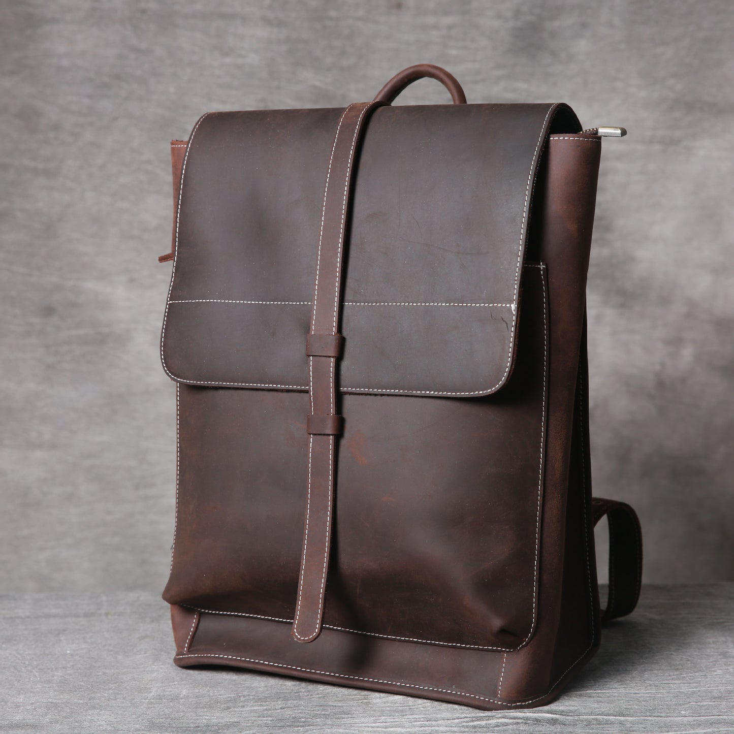 Women's & Men's & Simple First Layer Leather Vintage Computer Backpacks