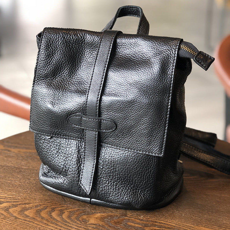Women's First Layer Leather Retro Simple Leisure Backpacks