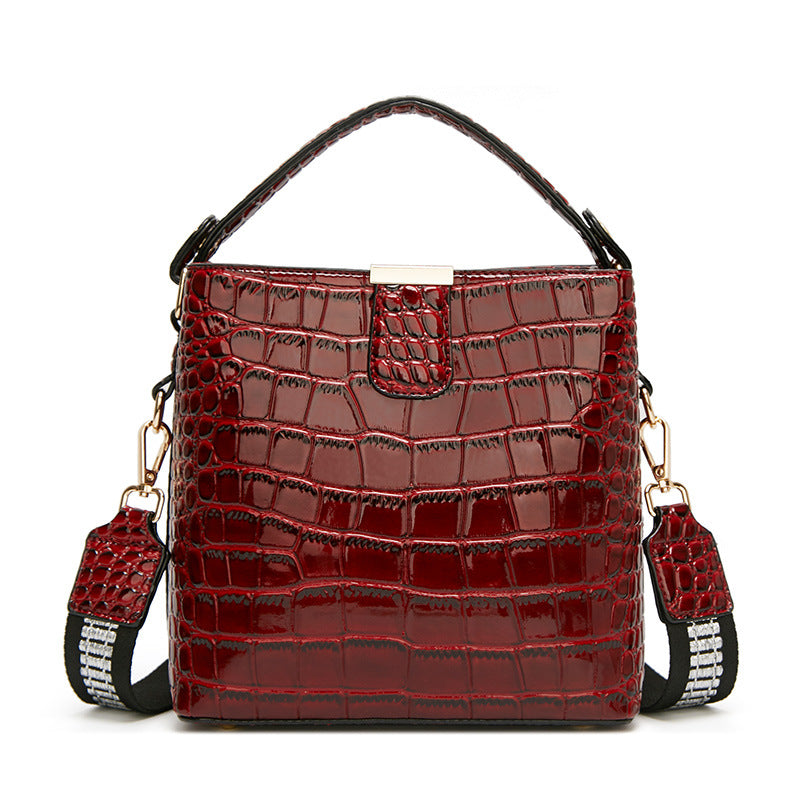 Women's High-grade Fashion Crocodile Pattern Texture Patent Shoulder Bags