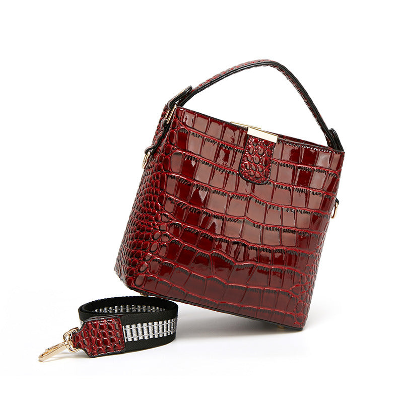 Women's High-grade Fashion Crocodile Pattern Texture Patent Shoulder Bags